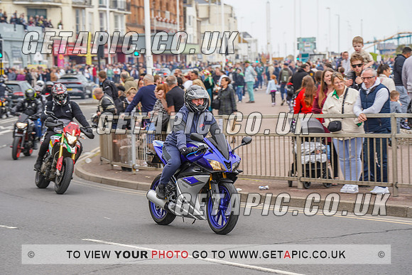 RS2205_13683