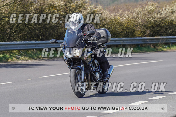 RS2204_1136