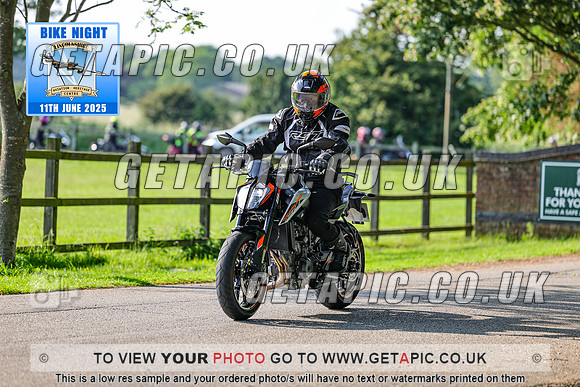 PR2506-02574_LOGO_ON_PHOTO