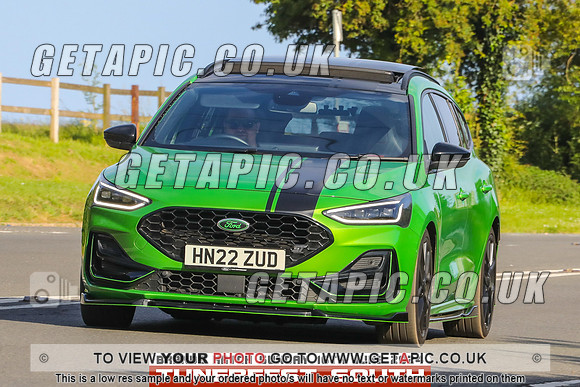 GP2406-14247-C_LOGO_ON_PHOTO