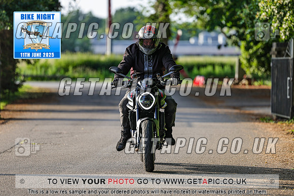 PR2506-08435_LOGO_ON_PHOTO