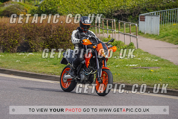 RS2204_3914