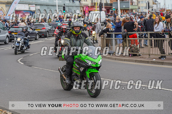 RS2205_13949