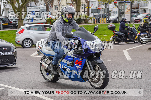 RS2204_9044