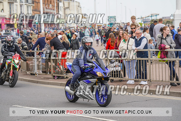 RS2205_13684