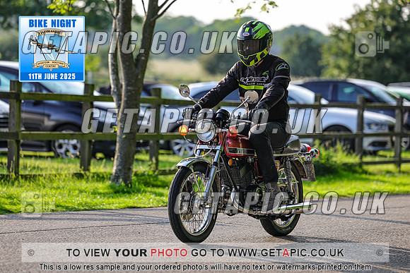 PR2506-08449_LOGO_ON_PHOTO