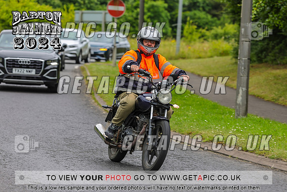 PR2407-230_LOGO_ON_PHOTO