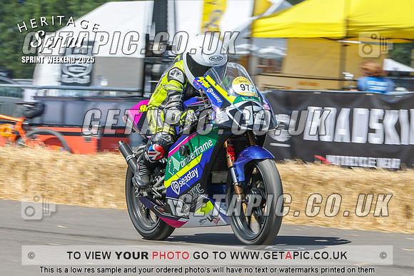 GP2508-3924-C_LOGO_ON_PHOTO