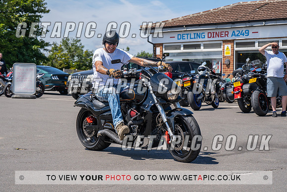 RS2207_9885