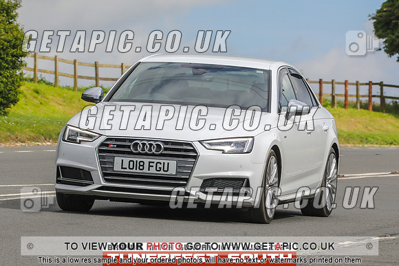 GP2406-11547-C_LOGO_ON_PHOTO