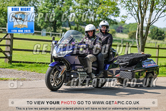 PR2506-00030_LOGO_ON_PHOTO