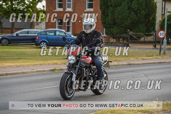 RS2207_8678