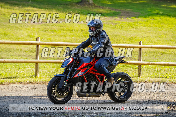 RS2207_2776