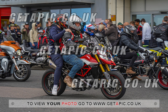 RS2205_8232