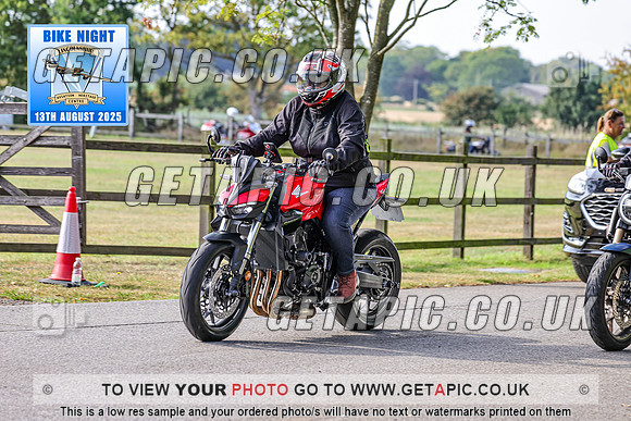 PR2508-07450_LOGO_ON_PHOTO