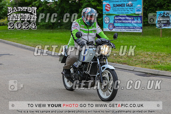 PR2407-9233_LOGO_ON_PHOTO