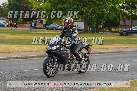 RS2207_8694