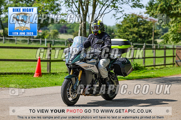 PR2506-00004_LOGO_ON_PHOTO