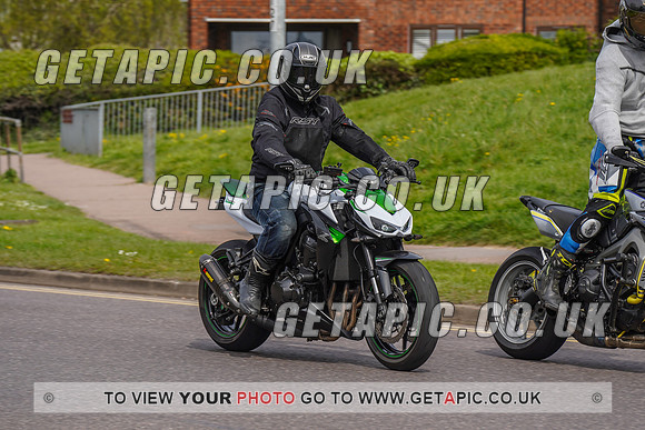 RS2204_7612