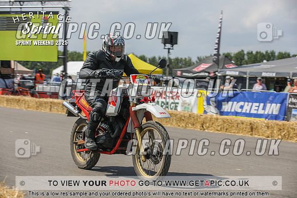 PP2508-4086_LOGO_ON_PHOTO