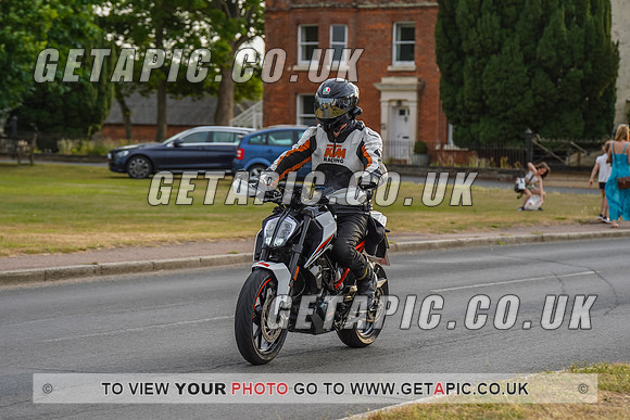 RS2207_8803