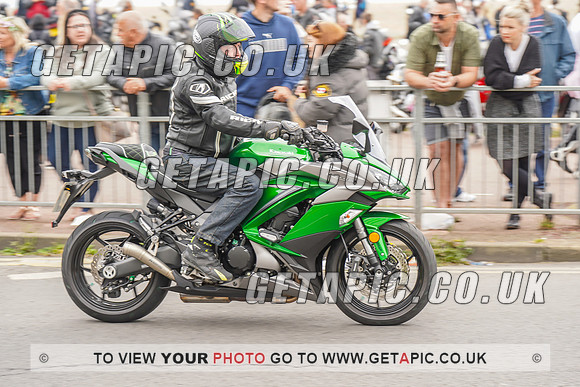 RS2205_12962