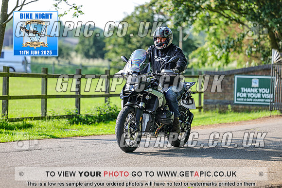 PR2506-03456_LOGO_ON_PHOTO