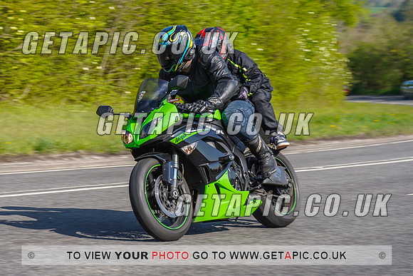 RS2204_11098