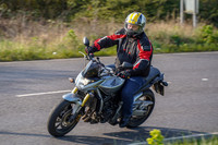 RS2203_4549