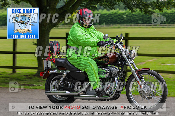 PR2406-02517-C_LOGO_ON_PHOTO