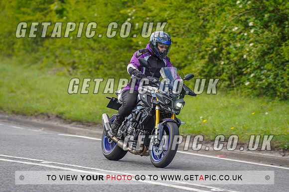 RS2204_12079