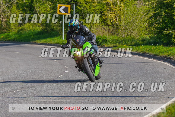 RS2204_11096