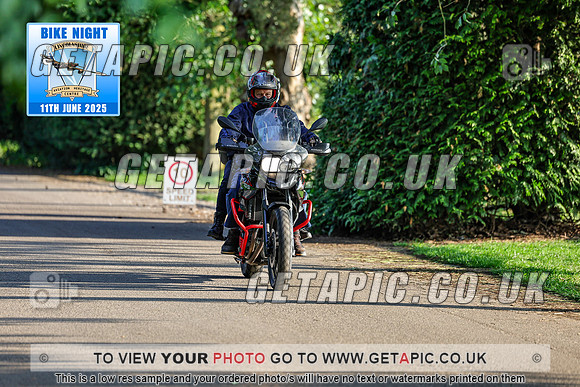 PR2506-08437_LOGO_ON_PHOTO