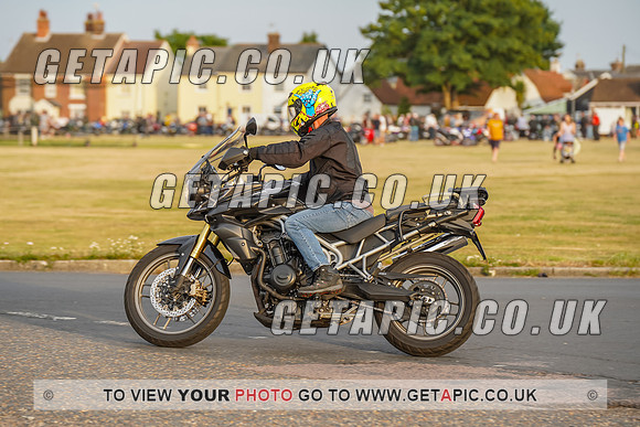RS2207_9169