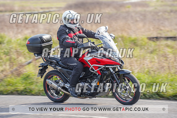 RS2203_4590