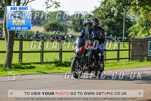 PR2506-02571_LOGO_ON_PHOTO