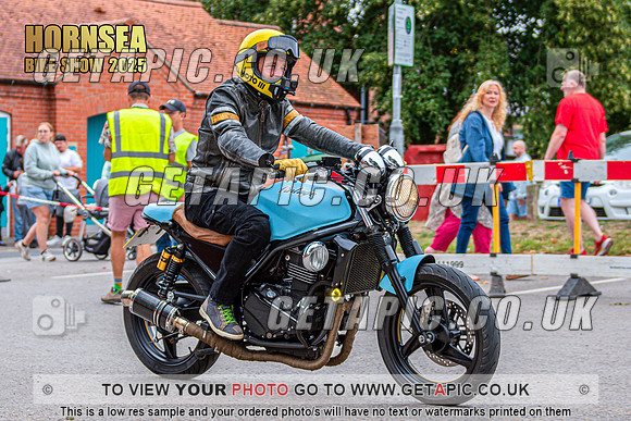 A-TW2508-1067_LOGO_ON_PHOTO