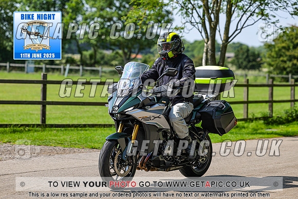 PR2506-00006_LOGO_ON_PHOTO
