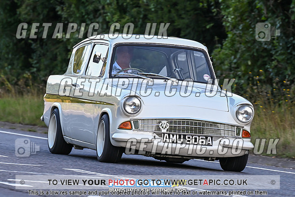 SH2409-1131-C_LOGO_ON_PHOTO