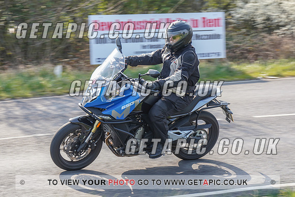 RS2203_4636