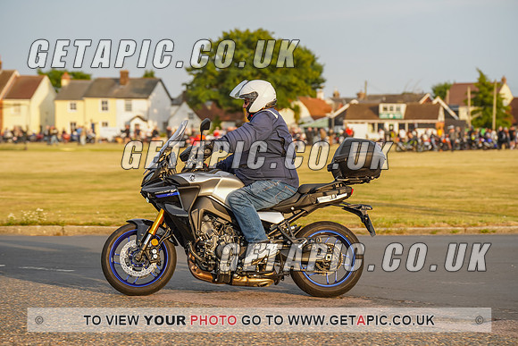 RS2207_9214