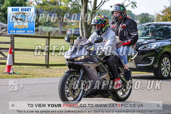 PR2508-07460_LOGO_ON_PHOTO