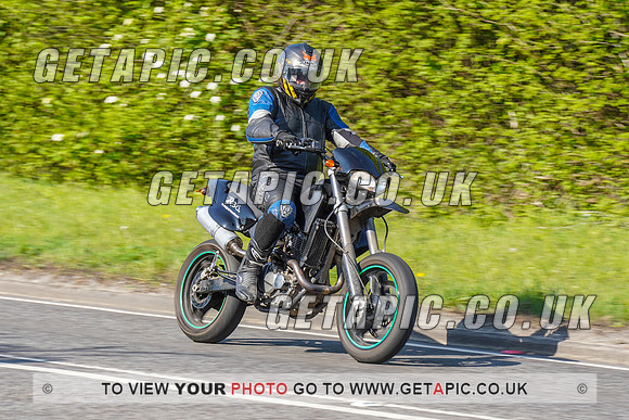 RS2204_11083