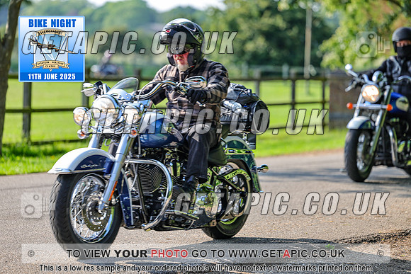 PR2506-02592_LOGO_ON_PHOTO