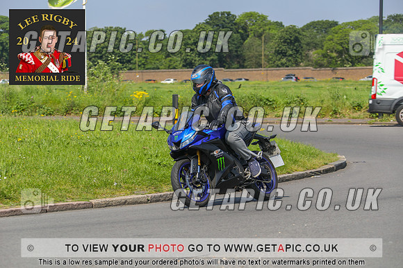 GP2405-4070_LOGO_ON_PHOTO