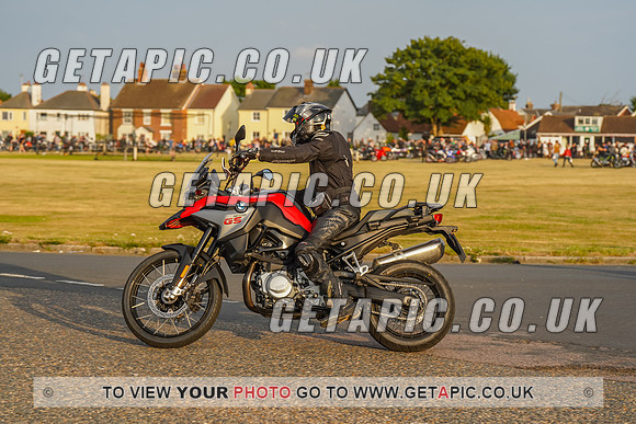 RS2207_9045