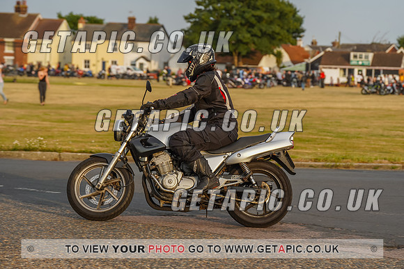 RS2207_9186