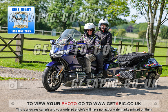 PR2506-00031_LOGO_ON_PHOTO