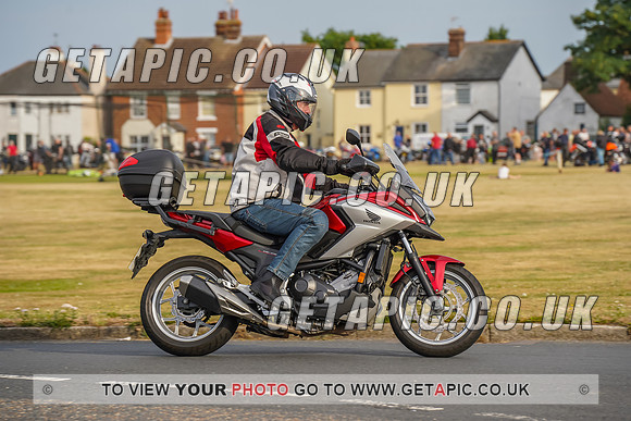 RS2207_7652