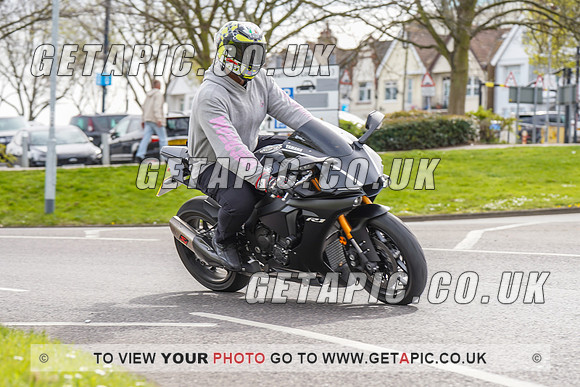 RS2204_10641
